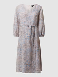 Kleid in Wickel-Optik  von comma Rosa - 45