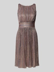 Cocktailkleid mit gelegten Falten von SWING - 22