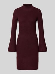 Mini-jurk met geribde opstaande kraag van Noisy May Bordeaux - 21