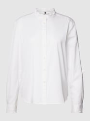 Bluzka koszulowa z falbanami model ‘FRILL’ od Tommy Hilfiger Biały - 8