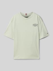 T-Shirt aus reiner Baumwolle mit Logo-Print Modell 'VARSITY' von Tommy Hilfiger Teens - 20