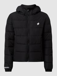 Steppjacke mit Logo-Prints von Superdry - 14