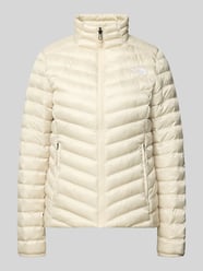 Steppjacke mit Stehkragen und Label-Stitching von The North Face Beige - 5