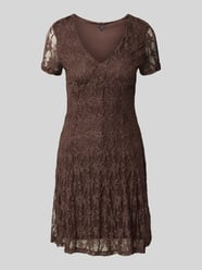 sukienka mini o kroju slim fit z koronki model 'ALBINA' od ONLY - 25