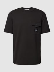 T-shirt z kieszenią na piersi i naszywką z logo od Calvin Klein Jeans - 33