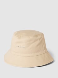 Czapka typu bucket hat z detalem z logo od CK Calvin Klein Fioletowy - 31