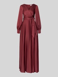 Tailliertes Abendkleid mit Bindegürtel von Jake*s Cocktail - 32