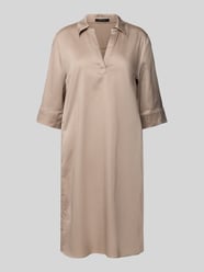Knielanges Kleid mit V-Ausschnitt von comma Beige - 42