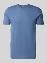 T-Shirt mit geripptem Rundhalsausschnitt von Christian Berg Men Blau - 38