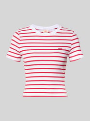 T-shirt w Efekt prążkowania z Wyhaftowane logo od Levi's® - 31