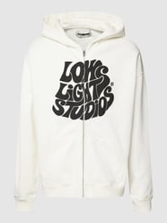 Sweatjacke mit seitlichen Eingrifftaschen Modell 'Zip Retro' von Low Lights Studios Weiß - 14