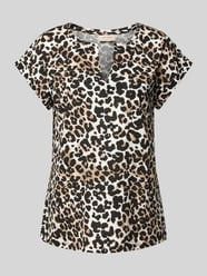 T-shirt met V-hals, model 'Viva' van FREE/QUENT - 1