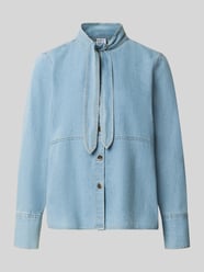 bluzka koszulowa o kroju regular fit z czystej bawełny w tkaninie stylizowanej na denim od Emily Van den Bergh - 32
