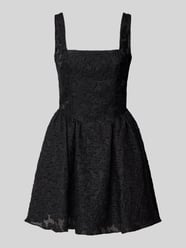 Cocktailjurk met vierkante hals van Jake*s Cocktail - 39