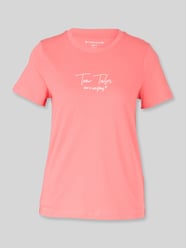 krój regular fit t-shirt z nadrukiem z logo od Tom Tailor - 20