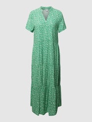 Midi-jurk met V-hals, model 'Eda' van Saint Tropez Groen - 22