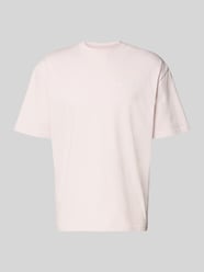 Oversized T-Shirt mit Label-Stitching von PEGADOR - 45