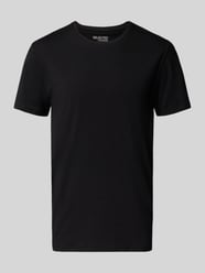 T-shirt o kroju regular fit z mieszanki bawełny od Selected - 39