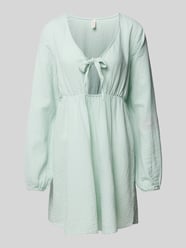Sukienka mini z bufiastymi rękawami model ‘THYRA’ od Only Zielony - 47
