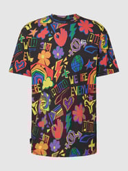 T-Shirt mit Allover-Print Modell 'DOWNTOWN PRIDE' von PUMA PERFORMANCE Schwarz - 32