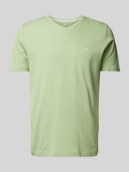 T-Shirt mit V-Ausschnitt von Fynch-Hatton Grün - 27