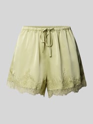Short van satijn met kant van Gina Tricot - 9