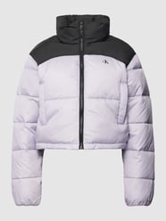 Cropped Steppjacke mit Label-Detail Modell 'LIGHT DENIM' von Calvin Klein Jeans Blau - 27