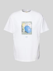 T-Shirt mit Label-Print von BLKVIS - 13