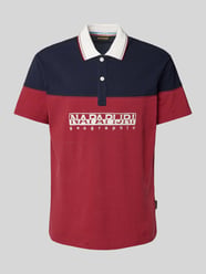 Koszulka polo o kroju regular fit z wyhaftowanym logo model ‘SATURNIA’ od Napapijri - 42