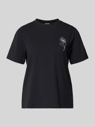 t-shirt z haftem model 'NORA' od VILA - 41