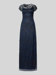 Abendkleid mit Stickereien von LUXUAR FASHION - 12