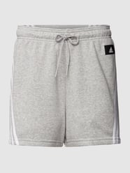 Sweatshorts mit Label-Patch von ADIDAS SPORTSWEAR Grau - 33
