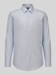 Slim Fit Businesshemd mit Kentkragen von BOSS - 42