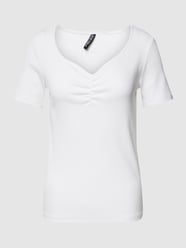 T-shirt met hartvormige hals, model 'TANIA' van Pieces Wit - 26