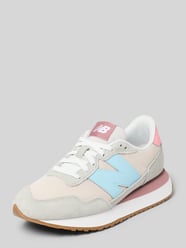 Sneakers van leermix met logodetail van New Balance Beige - 7