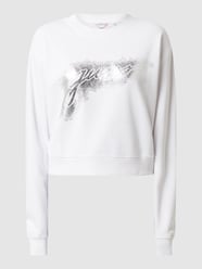 Bluza krótka z logo z efektem metalicznym  od Guess Biały - 29