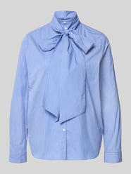 Bluzka o kroju regular fit wiązaniem pod szyją i listwą guzikową od Milano Italy - 28