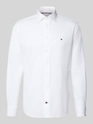 Koszula biznesowa o kroju regular fit z mieszanki bawełny od Tommy Hilfiger - 25