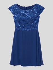 Kleid mit Spitzenbesatz von G.O.L. Blau - 41