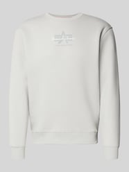 Bluza o kroju regular fit z mieszanki bawełny z detalem z logo od Alpha Industries - 2