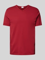 T-Shirt mit V-Ausschnitt von Mey Rot - 42