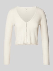 Cropped Strickjacke mit Perlenknöpfen Modell 'RICA' von Only Beige - 33