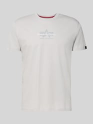 t-shirt z detalem z logo od Alpha Industries - 38
