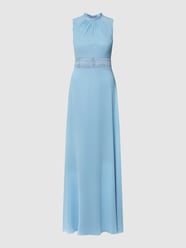 Abendkleid mit Lochstickereien von V.M. Blau - 34