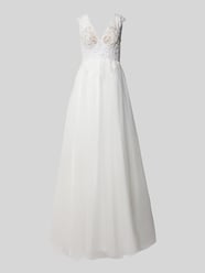 Brautkleid mit Häkelspitze von Luxuar - 24