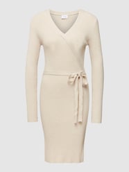 Knielanges Kleid mit V-Ausschnitt von Vila Beige - 24