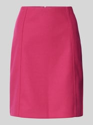 Knielange rok met siernaden van Christian Berg Woman Fuchsia - 17