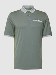 Poloshirt mit Kontraststreifen von bugatti Grün - 40