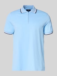 Slim Fit Poloshirt mit Kontraststreifen und Reißverschluss von MCNEAL - 36