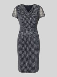 Knielanges Kleid mit Wasserfall-Ausschnitt von Zero - 9